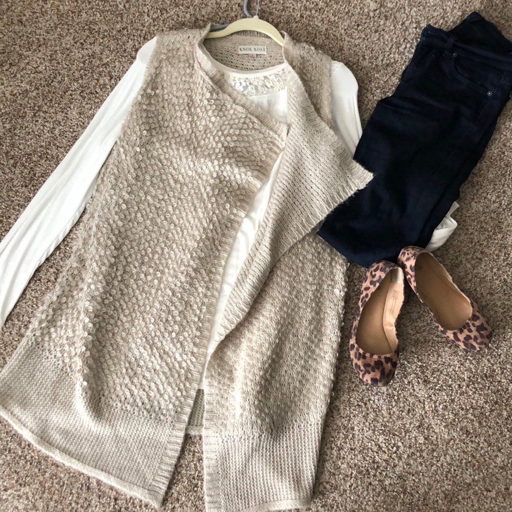 Sleeveless Cardigan, Gorgeous detail!
